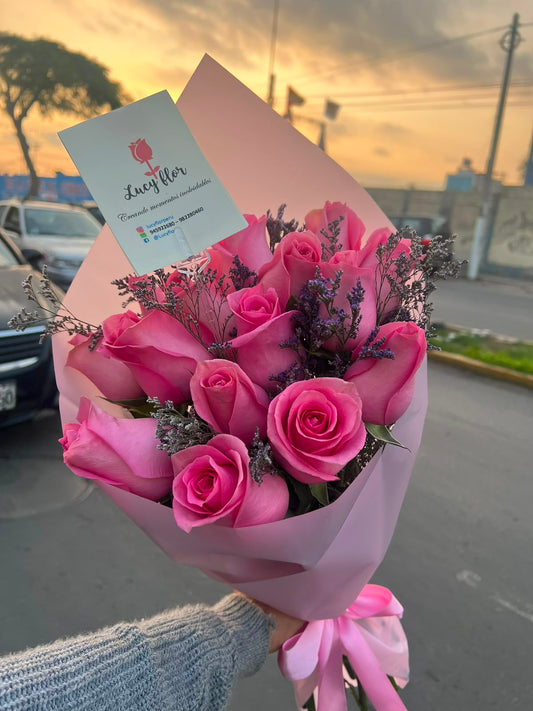 Ramo de Rosas rosadas con Statice